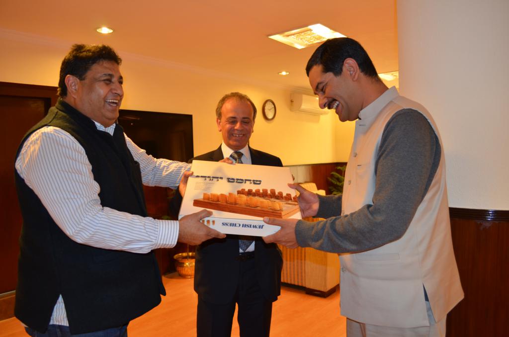 Presentation of Momento to Mr. Jitendra Singh, Sports Minister Government of India