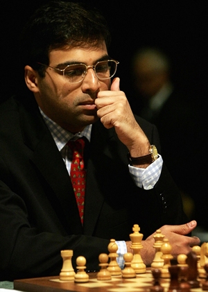 Indian Grandmaster Viswanathan Anand pla